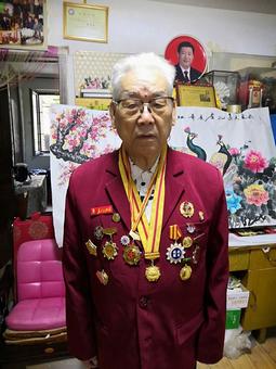 贺秉发